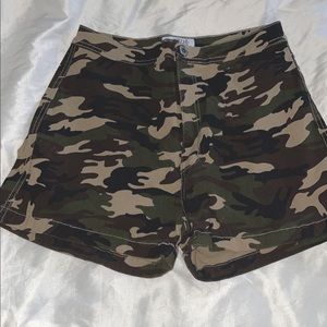 Camo high rise shorts